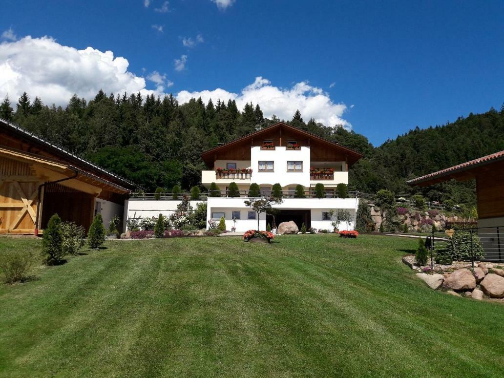 Gasserhof Chalets Meltina Eksteriør billede